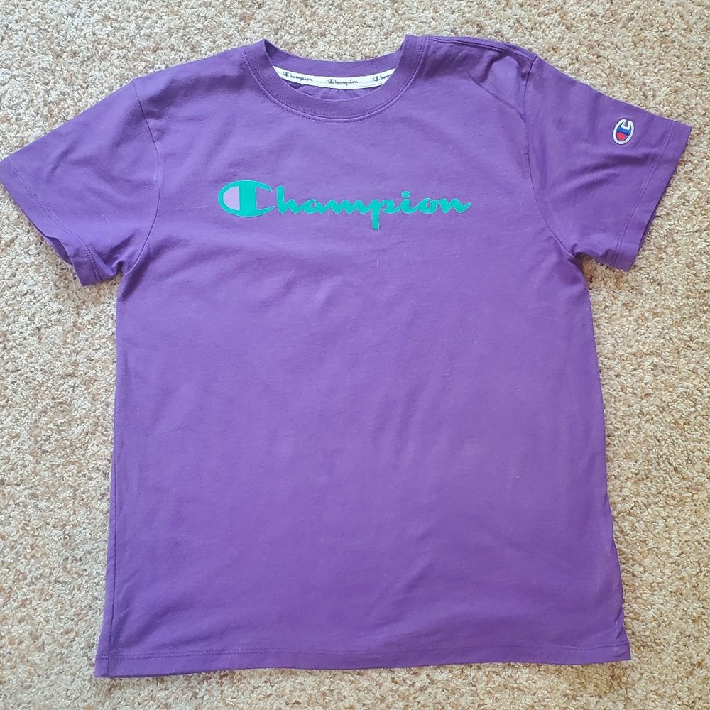 Champion tee, Size S, EUC